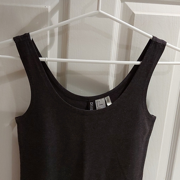 H&M Divided | Grey Sleeveless Dress - Picture 2 of 6